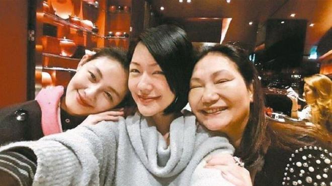7天头七祭奠日具俊晔发文“永远爱你”j9九游会俱乐部登录入口大S离世第(图7)